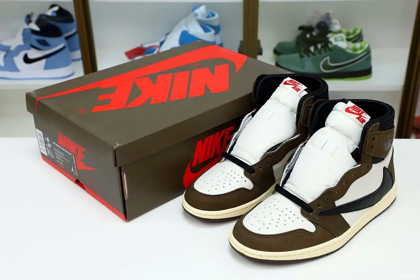OG HIGH TRAVIS X RETRO 1 JORDAN 'MOCHA' Kimikick AIR SCOTT 0728